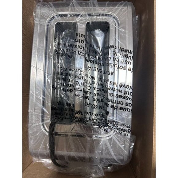 Cuisinart SimpliTouch XL Color Touchscreen 2-Slice Toaster - Picture 4 of 6